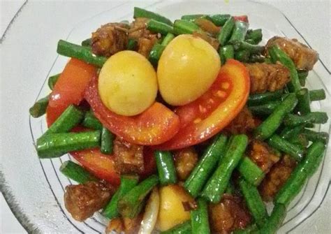 Tinorangsak or tinoransak is an indonesian hot and spicy meat dish that uses specific bumbu (spice mixture) found in manado cuisine of north sulawesi, indonesia. Resep Pindang Tempe Kecap : Tempe Mendoan Purwokerto ...