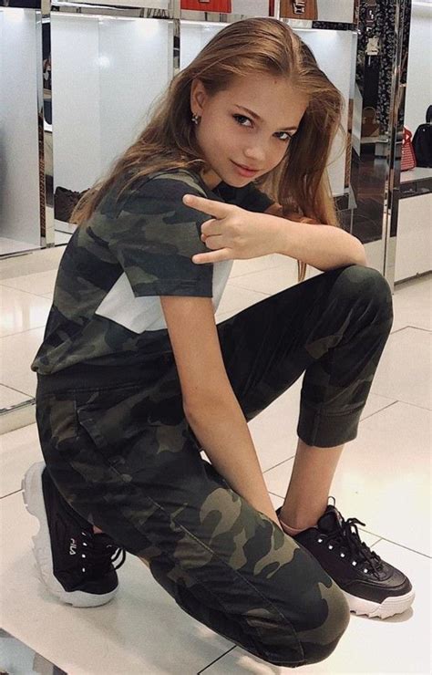 Zhenya Kotova Una Joven Promesa Tween Girl Photo Shoot Preteen Girls Fashion Beautiful