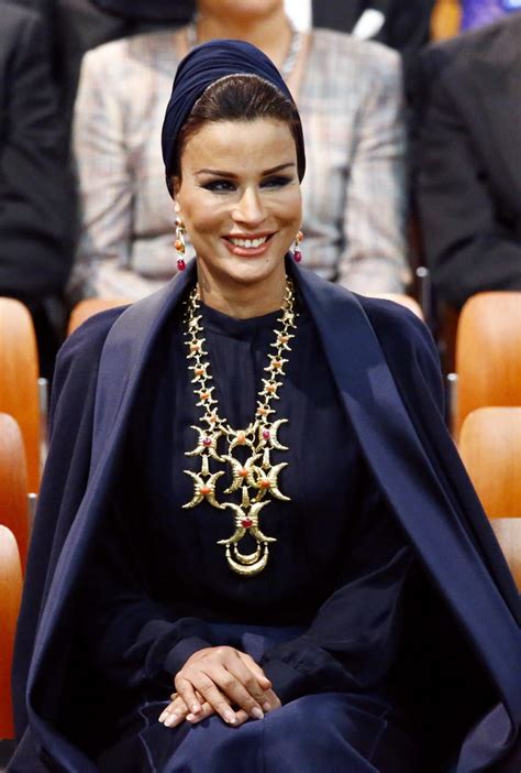 La First Lady Du Qatar Qui Bouscule Les Codes De La Mode
