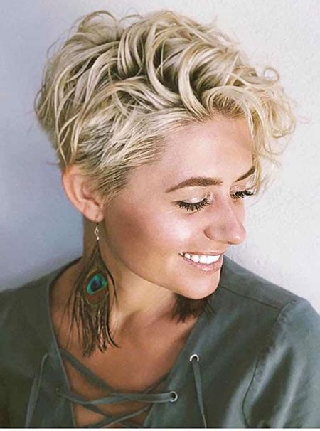 Short hair is versatile, and there's no dearth of good hairstyles to flaunt. 20 Short Curly Blonde Hairstyles | Short Hairstyles ...