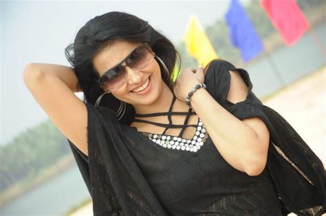 Telugu Ammayi Saloni Aswani Latest Hot Stills Armpit Show ~ Smartsactors