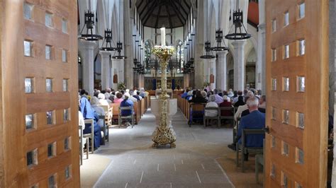 Parishioners Fill The Cathedral Diocese Of Plymouth