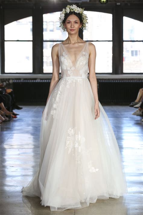 Watters caters to classic details of a bride while keeping up to date with the style elements that keeps every bride looking fresh and ready for their big day. Willowby by Watters Bridal & Wedding Dress Collection Fall ...