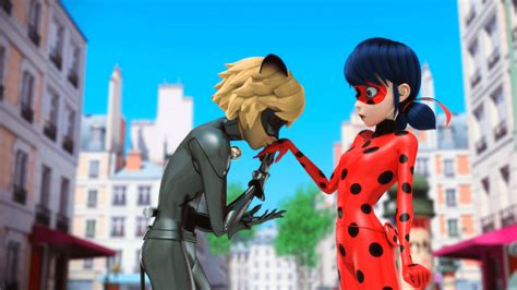 miraculous ladybug and cat noir kiss 👉👌pin on miraculous the tales of ladybug and chat noir