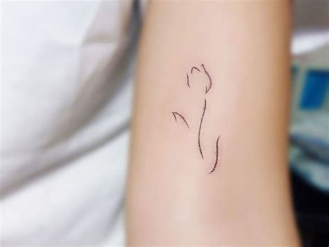 Elegant And Chic Small Tattoos For Women