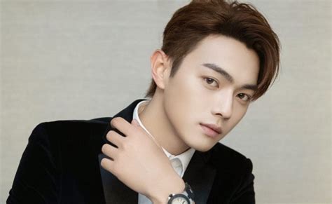 Xu Kai Top Most Handsome Chinese Idols Close July