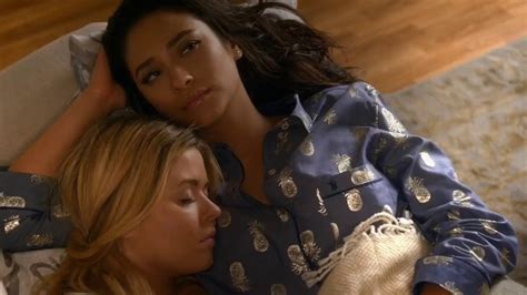 Alison Dilaurentis And Emily Fields