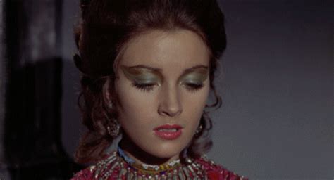 Jane Seymour S Make Up Free Makeup Samples In Uproxx Bond