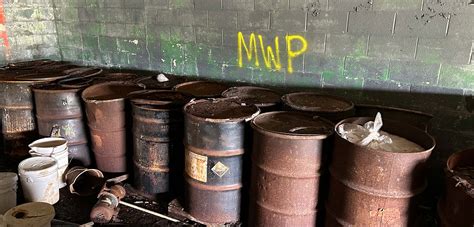 Industrial Hazardous Waste Disposal Safeguard Health Avoid