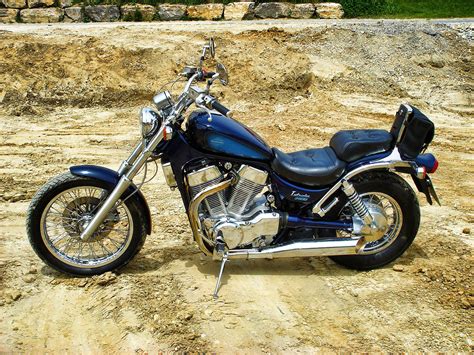 Vl800, volusia, intruder classic 800. Suzuki Intruder - Wikipedia