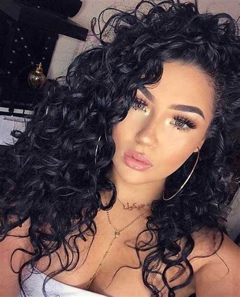 Similar to their onyx cousin, deep chocolate curls are extremely versatile. Best Long Curly Hairstyles for Women 2019 | Hairstyles and ...