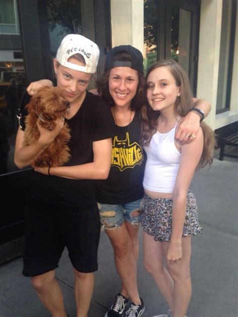 Erika Linder Tamra Natisin And Butters With Fans Beautifully Androgynous