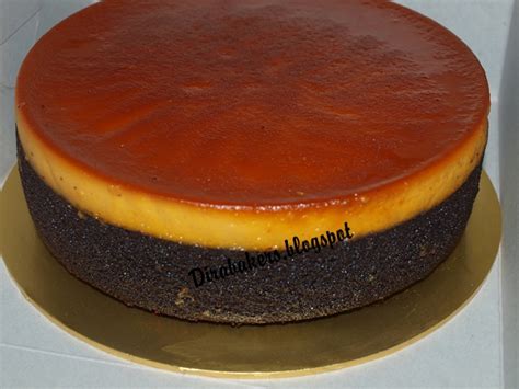 Untuk kek coklat tu aku guna resepi kek coklat munirah. DiraBakers: Kek Karamel Coklat Moist...panassssss..