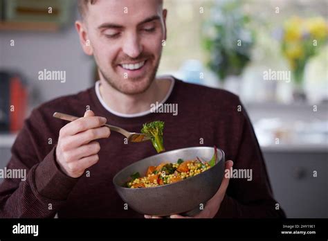Eating Vegan Hi Res Stock Photography And Images Alamy