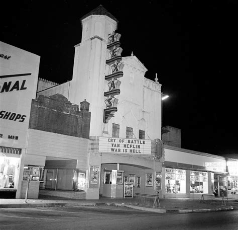 When visiting the oak cliff area, expedia can provide you with extensive texas theatre information, as well as great savings on nearby hotels and flights! The Texas Theatre in Dallas commemorates Kennedy's ...