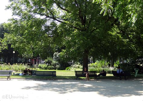 Videothe champs elysées avenue in paris tops the list of the most beautiful avenues in the world. Photo Images Of Jardins Des Champs Elysees In Paris - Image 6