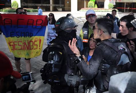 Protesters And Police In Bogota Faceoff As Bullfighting Returns Multimedia Telesur English