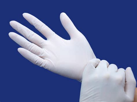 The manufacturers of nitrile gloves, like any other company, were affected by the current situation. White Nitrile Gloves Powder Free Box of 200
