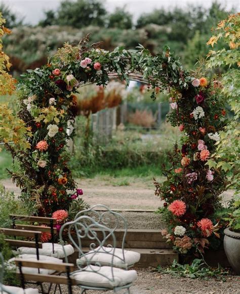 30 Fabulous Secret Garden Wedding Arches Weddingomania