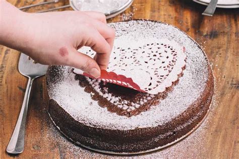 How To Mix Icing Sugar For Cake Decoration Cake Decorations