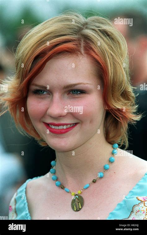 Kirsten Dunst Left Hi Res Stock Photography And Images Alamy