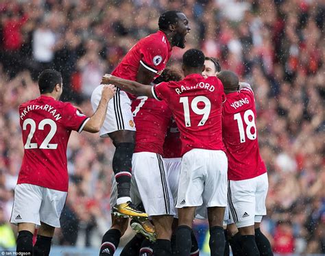 This video shows the detailed view of the. Manchester United 4-0 Everton: Lukaku haunts former club | Daily Mail Online