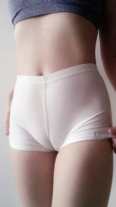 Tips and tricks to prevent camel toe from awkwardly appearing in your pants. camel toe
