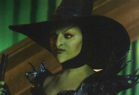 Make Your Own Wicked Witch Of The West Costume Diy Halloween Costume Ideas Homemade How To