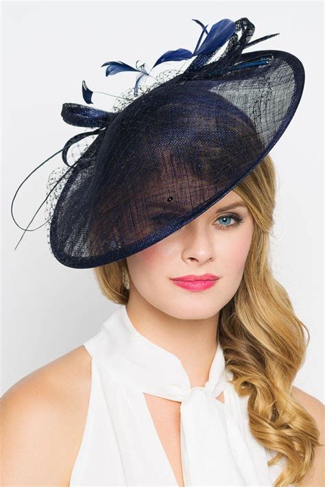This Fascinator Is Vintage Inspired With Modern Attitude An Easy To