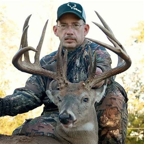 Whitetail Deer Hunt In Trips4trade