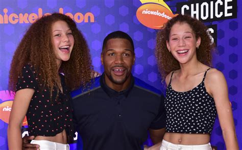 Michael Strahan S Daughter Isabella Stuns In Runway Show