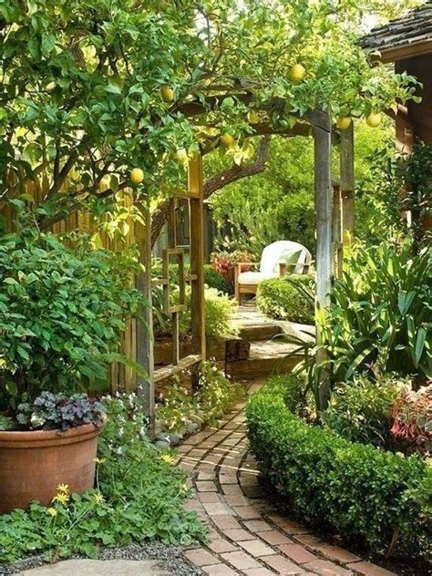 Best Diy Garden Path Designs You Can Bulid To Complete Your Gardens 51