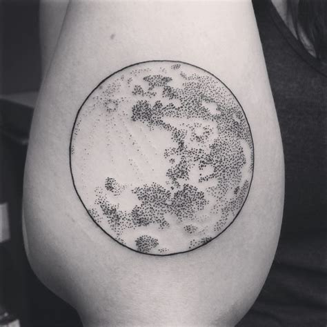 Want a really small and minimalist crescent moon tattoo? black and grey moon tattoos - Google Search | Full moon tattoo, Dot work tattoo