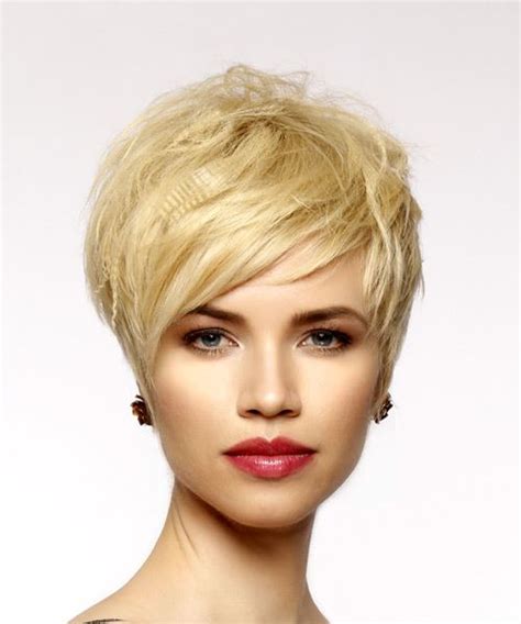 Short Straight Casual Pixie Hairstyle With Side Swept Bangs Light Honey Blonde Hair Color