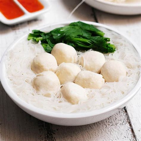 Check spelling or type a new query. Bihun Kuah dengan Bakso Ikan - So Good