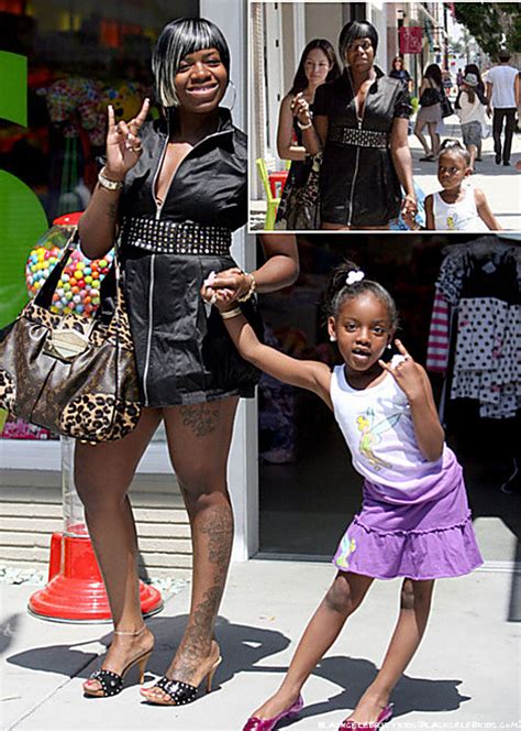 Fantasia Barrino And Daughter Go Shopping