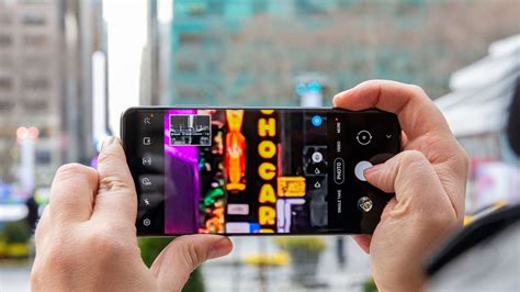 100x Zoomfotos In De Hand Samsung Galaxy S20 Ultra Cameratest Met