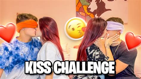 Desafio Do Beijo Com Nossos Crush Kiss Challenge Youtube