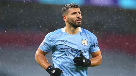 Aguero has a diminutive figure with a stocky build, which has led to comparisons with former manchester city teammate carlos tevez and past forwards such as romário, del piero, and diego maradona. Football news - Man City's Sergio Aguero out for up to 10 days due to quarantine, says Pep ...