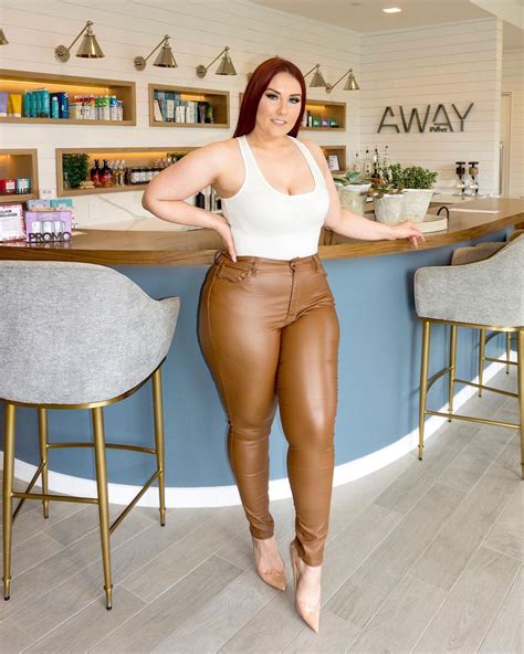 Aubrey Red Biography Age Height Relationships Net Worth Plus Size
