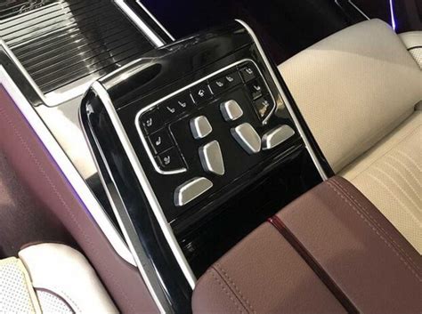 The newly #designed matrix #lights ignite your #dreams. Hongqi H9 (2020): Der chinesische Mercedes-Maybach?