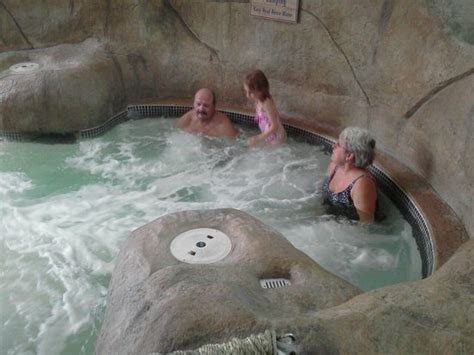 Hot Tub Picture Of Palm Island Indoor Waterpark Batavia Tripadvisor