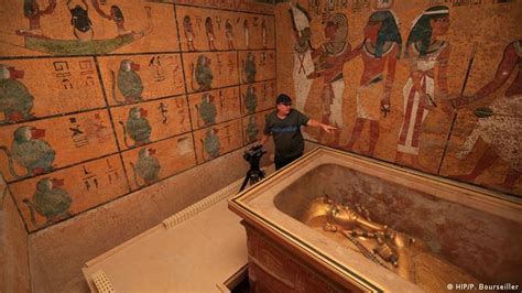 scans in king tutankhamun s tomb in egypt s valley of the kings point my xxx hot girl