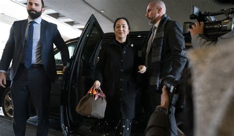 Meng Wanzhou Extradition Hearings Finally Begin With Defence Blasting