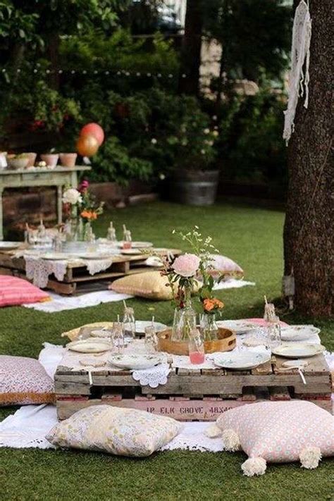 18 Budget Friendly Picnic Wedding Reception Ideas Weddinginclude