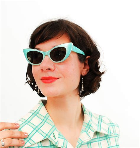 Vintage 1950s Sunglasses 50s Sunglasses Seafoam Green Cat Eye 7800 Via Etsy Face