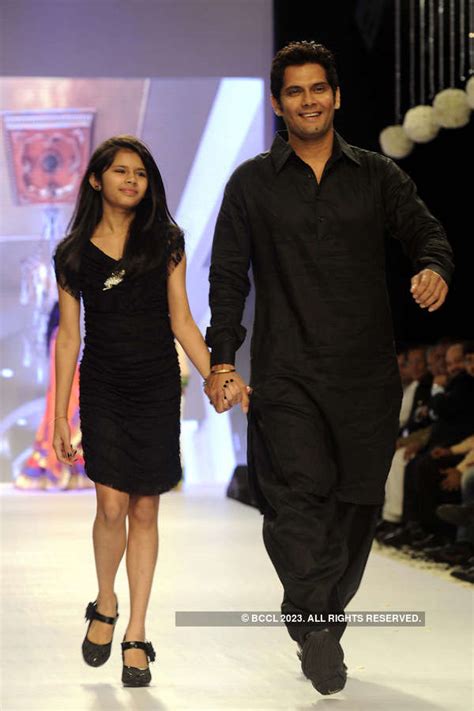 Miss India International 2011 Ankita Shorey Walks As A Showstopper For Jewellery Brand Gitanjali