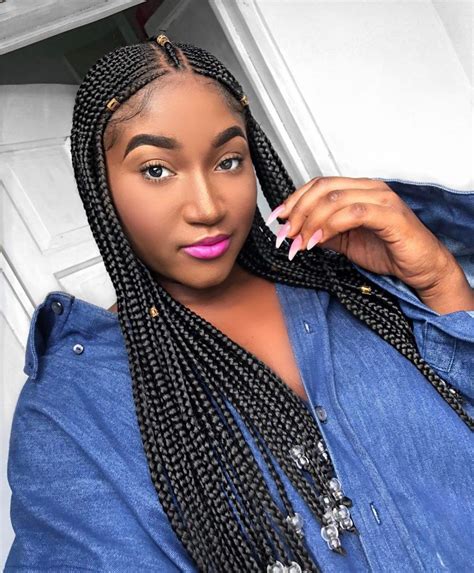 A great way to make a forehead seem smaller, this cut has a slightly shorter fringe that instead really draws attention to the. Braids with Beads: Hairstyles for a Beautiful and ...
