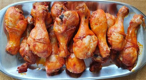 Bake in the preheated oven until juices start to appear, about 10 minutes. Crispy Baked BBQ Chicken Drumsticks Recipe