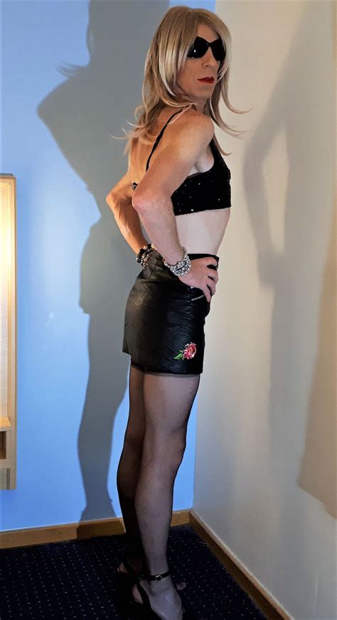 Rachelsexymaid Models Leather Miniskirt Photo Gallery Porn Pics Sex Photos And Xxx S
